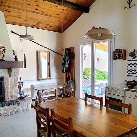 Chalet Typique Au Coeur De La Petite Camargue Βίλα Vauvert Εξωτερικό φωτογραφία