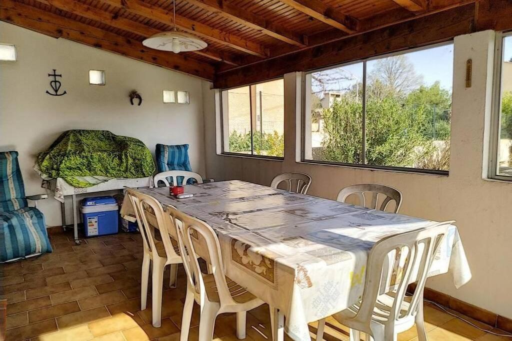 Chalet Typique Au Coeur De La Petite Camargue Βίλα Vauvert Εξωτερικό φωτογραφία