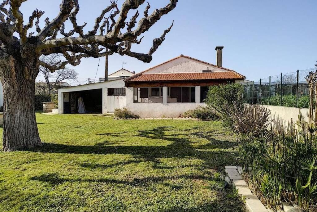 Chalet Typique Au Coeur De La Petite Camargue Βίλα Vauvert Εξωτερικό φωτογραφία